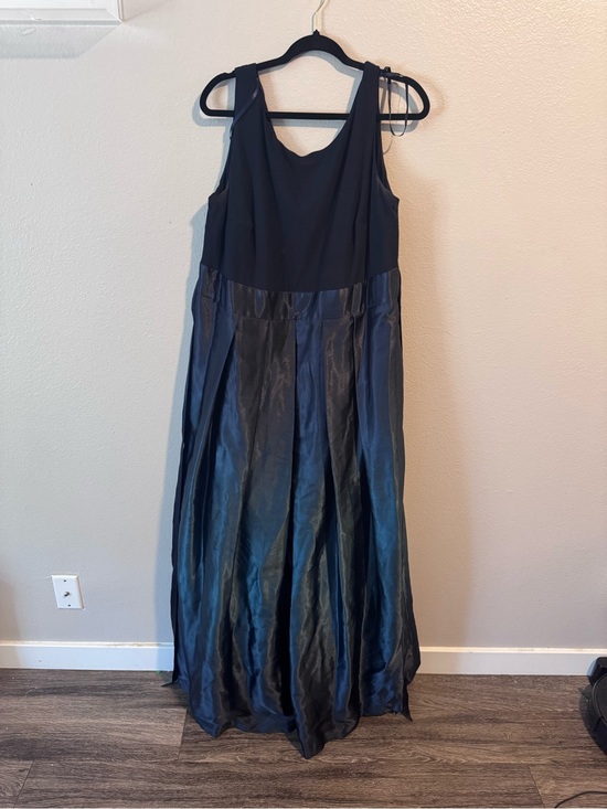 SLNY Dresses & Skirts - SLNY Black and Navy Maxi Dress